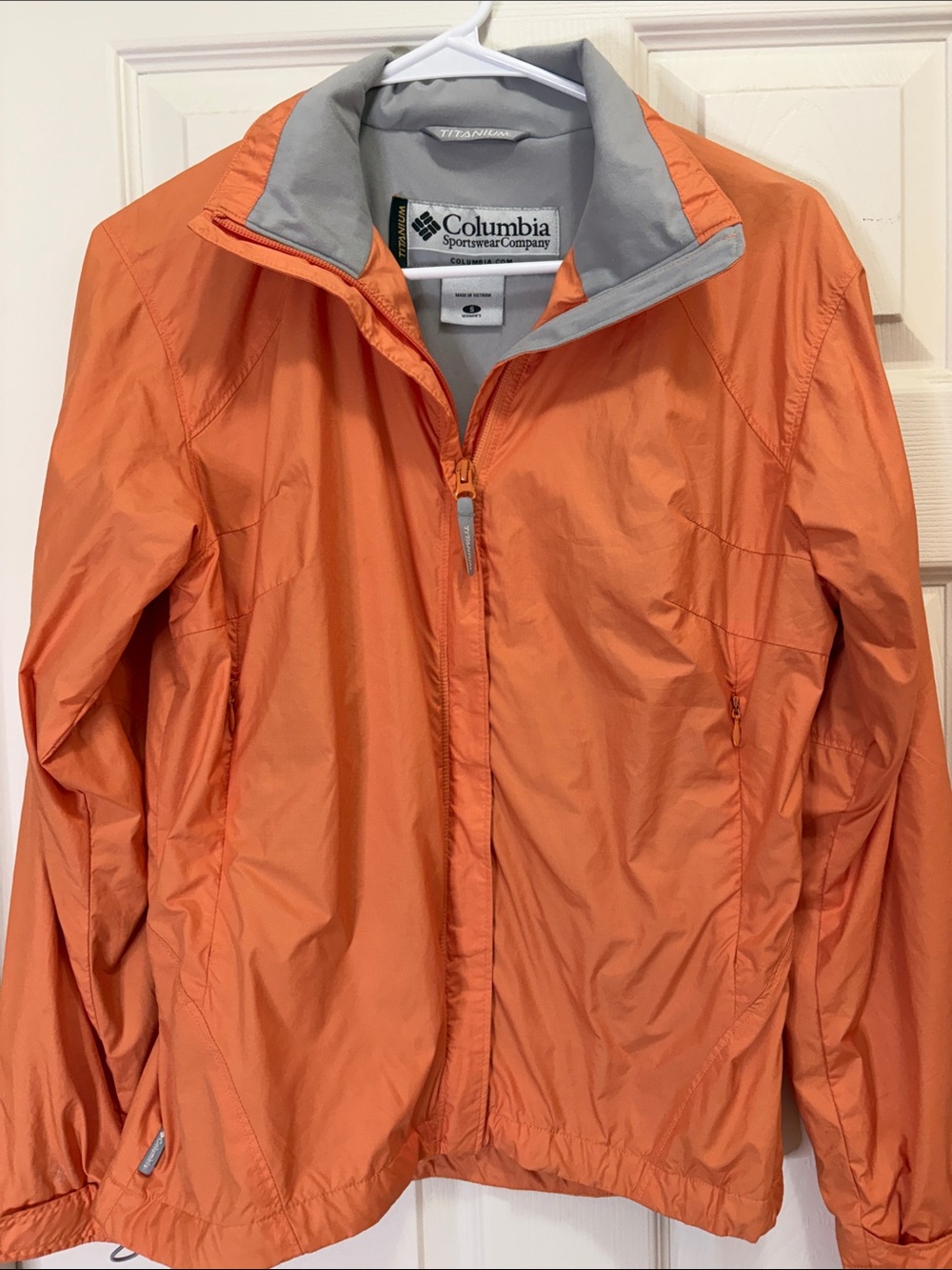 Columbia Women's Orange Windbreaker Jacket with Gray Lining